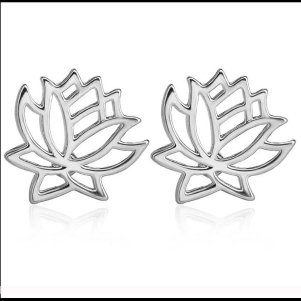 Dainty Lotus Earrings in Gold or Silver